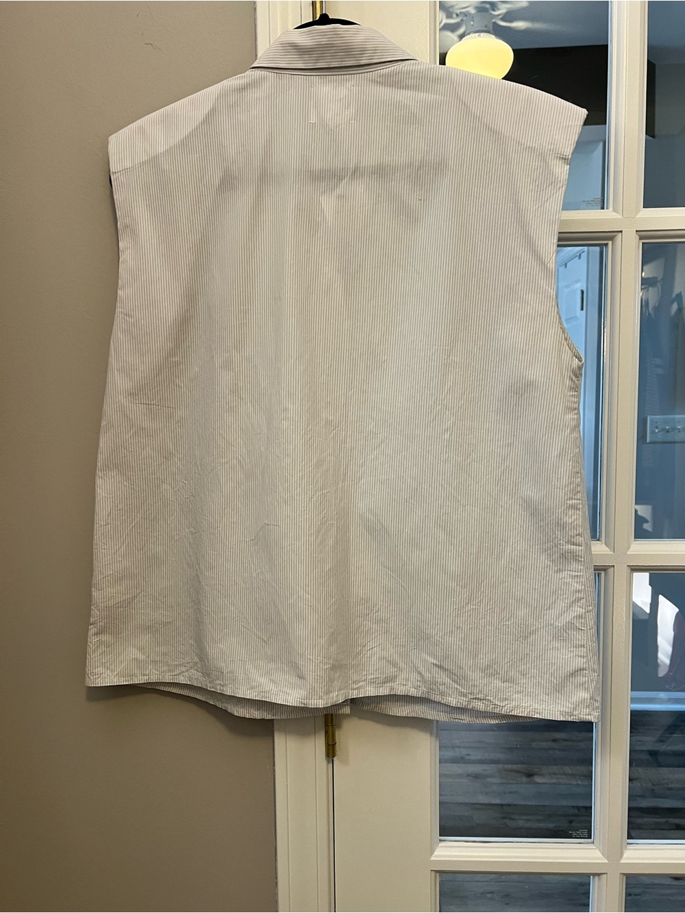 Anthropologie sundays Striped Button-Front sleeveless Shirt in White and gray - Picture 3 of 10
